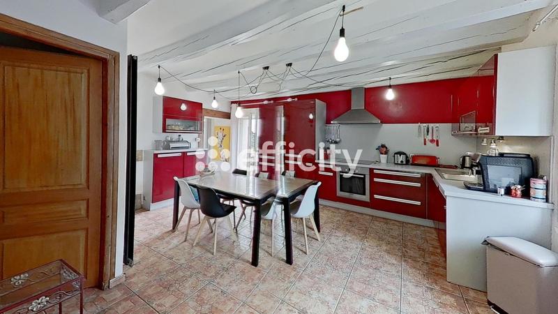 Maison - 245 m² - 10 pièces