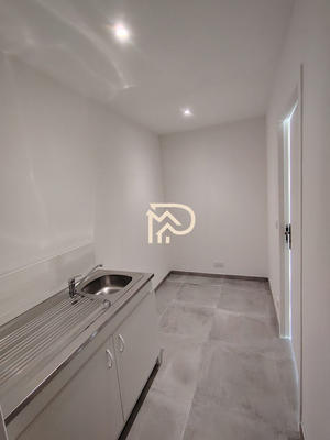 Local d'activités - 33 m² - 2 pièces