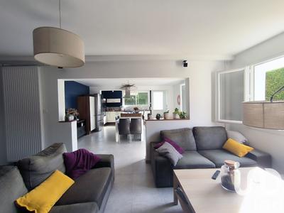 Maison - 162 m² - 8 pièces