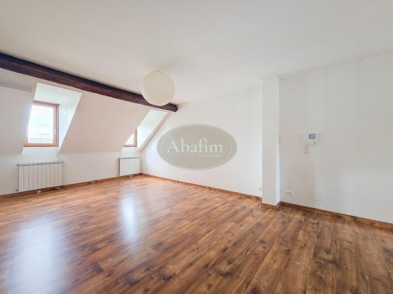 Appartement - 112 m² - 4 pièces