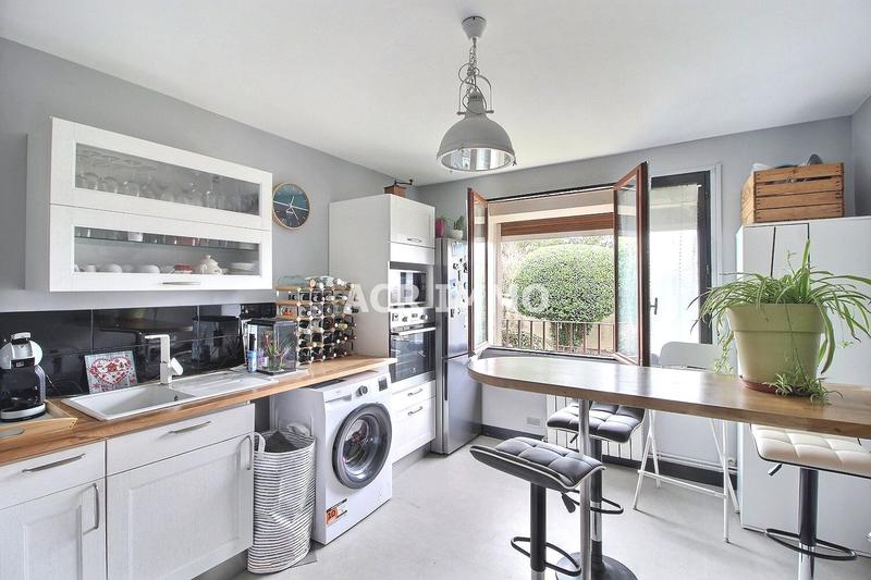 Appartement - 60 m² - 2 pièces