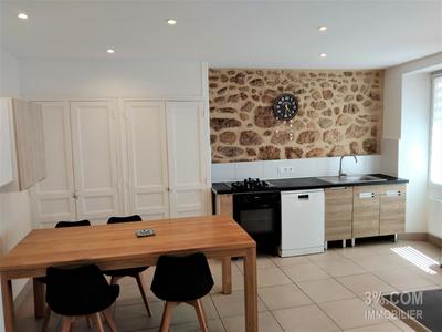 Maison de village - 160 m² - 8 pièces