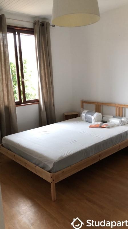 Chambre - 13 m² - 1 pièce