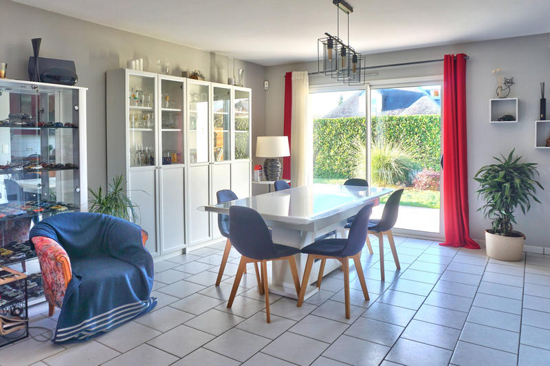 Maison - 101 m² - 5 pièces