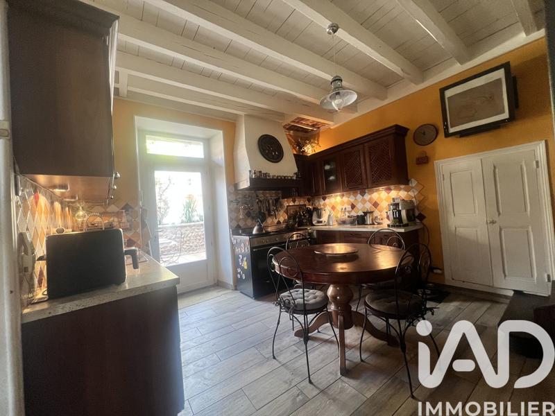 Maison - 252 m² - 12 pièces