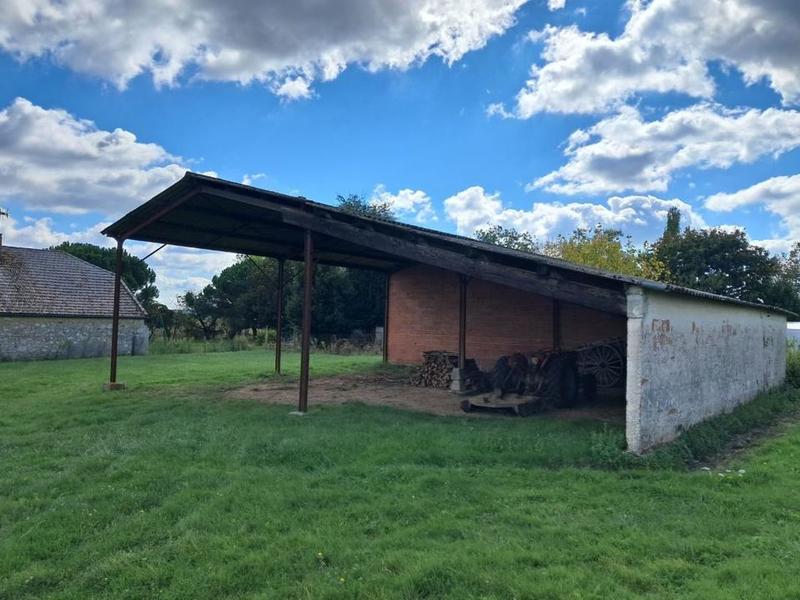 Maison de campagne - 2 700 m² - 3 pièces