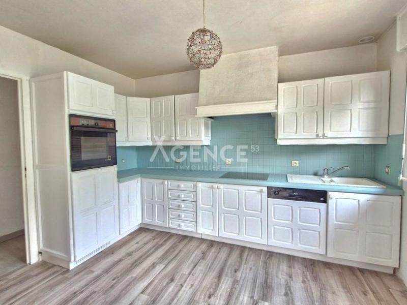 Maison - 230 m² - 6 pièces