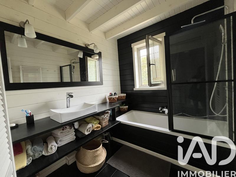 Maison - 168 m² - 6 pièces