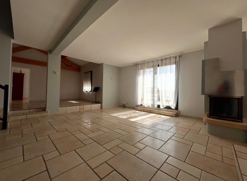 Maison - 183 m² - 8 pièces