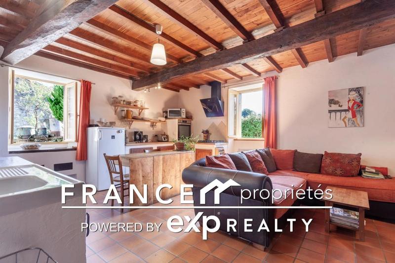 Maison - 223 m² - 7 pièces