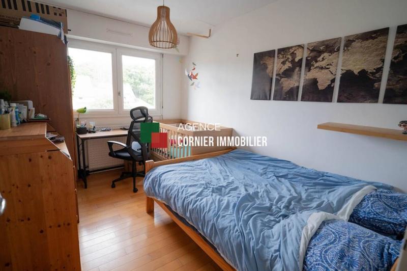 Appartement - 102 m² - 5 pièces