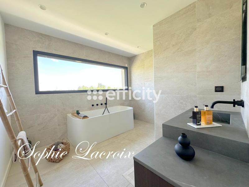 Maison - 191 m² - 7 pièces