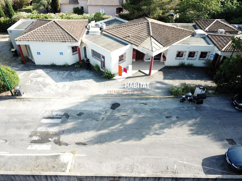 Local d'activités - 339 m²