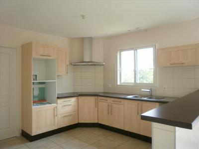 Maison - 111 m² - 4 pièces