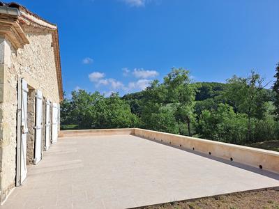 Maison - 175 m² - 5 pièces