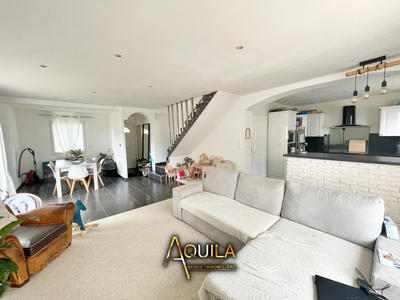 Villa - 104 m² - 4 pièces