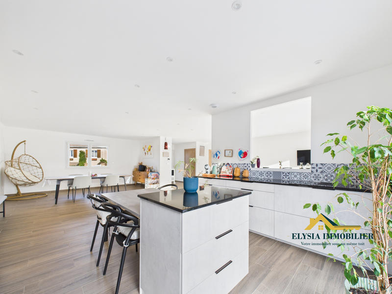 Maison - 160 m² - 6 pièces