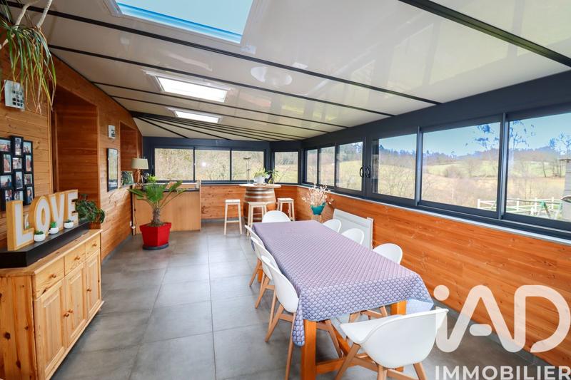 Maison - 170 m² - 9 pièces