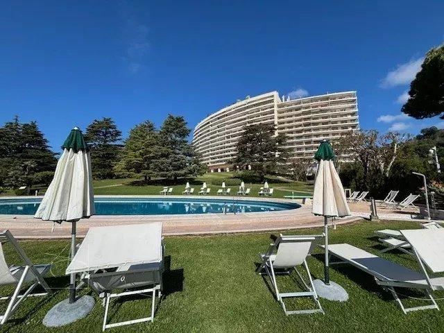 Appartement - 104 m² - 4 pièces