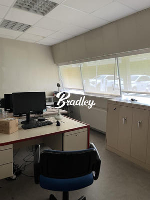 Bureau - 625 m²