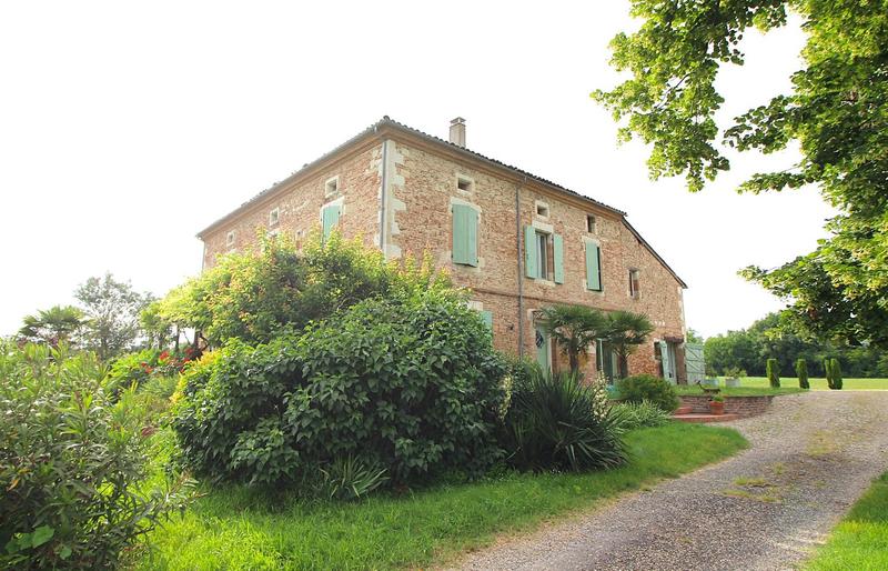 Maison - 405 m² - 10 pièces
