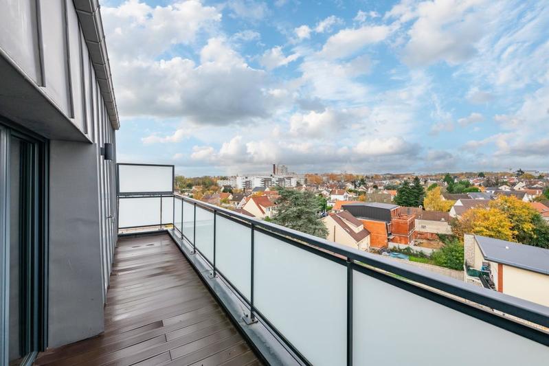 Appartement - 82 m² - 4 pièces