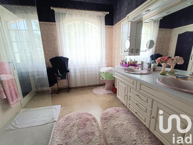 Maison - 170 m² - 6 pièces