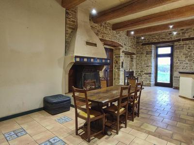 Maison de campagne - 610 m² - 20 pièces