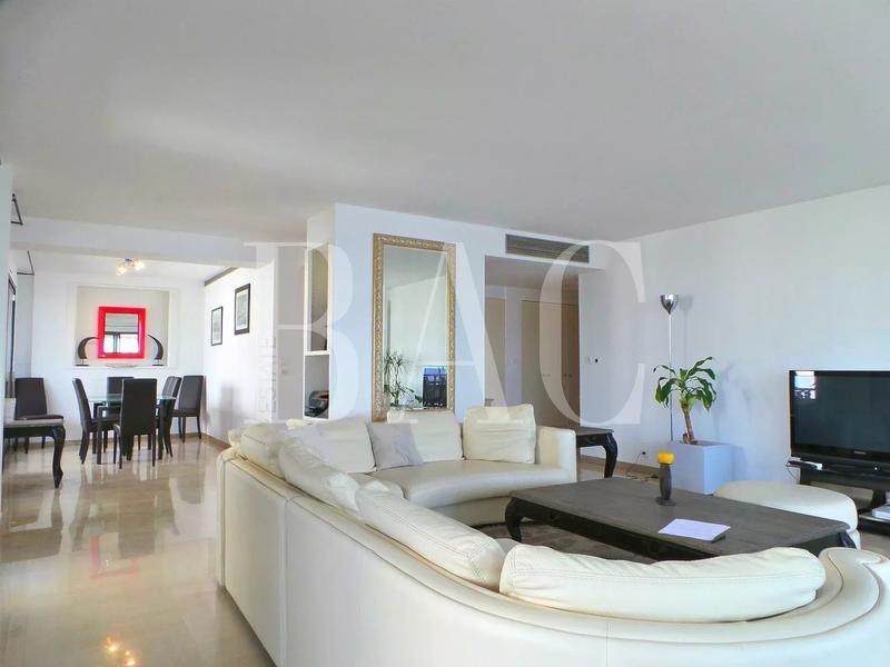 Appartement - 120 m² - 4 pièces