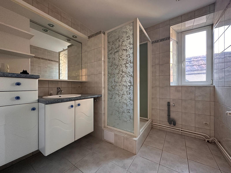 Immeuble - 214 m² - 9 pièces