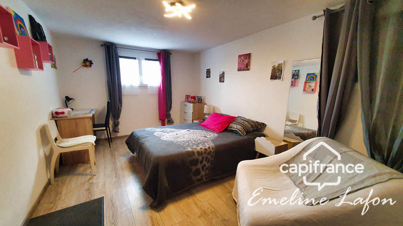 Maison - 196 m² - 8 pièces