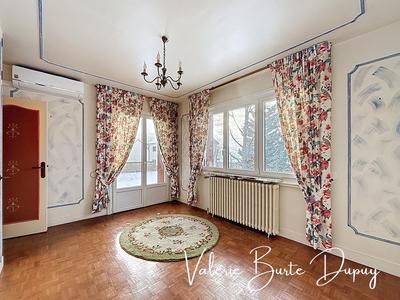 Maison - 130 m² - 7 pièces