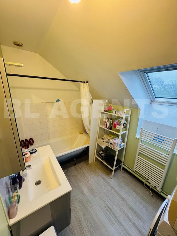 Maison - 82 m² - 3 pièces