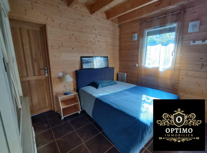 Villa - 168 m² - 9 pièces