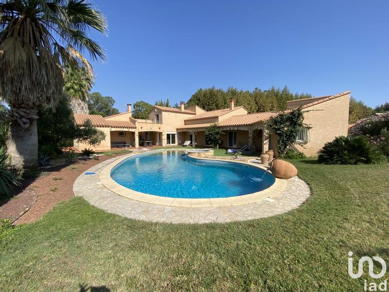 Maison - 297 m² - 5 pièces