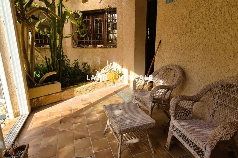 Maison - 210 m² - 7 pièces