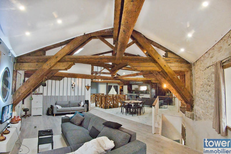 Maison - 166 m² - 5 pièces