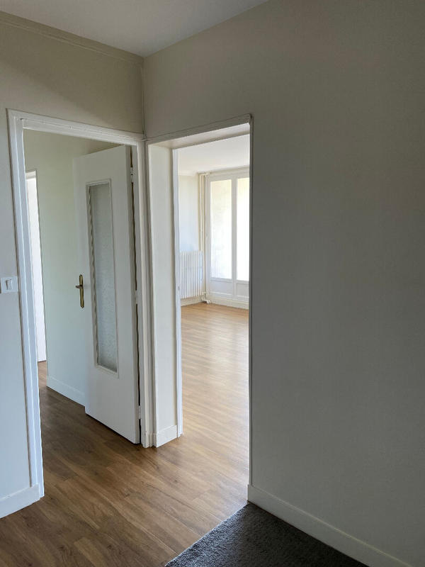 Appartement - 93 m² - 4 pièces