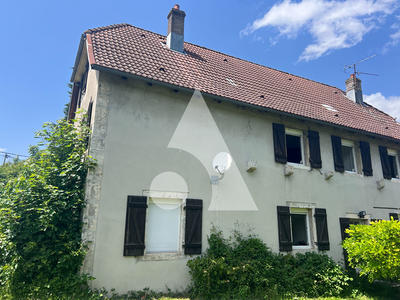 Maison - 188 m² - 8 pièces