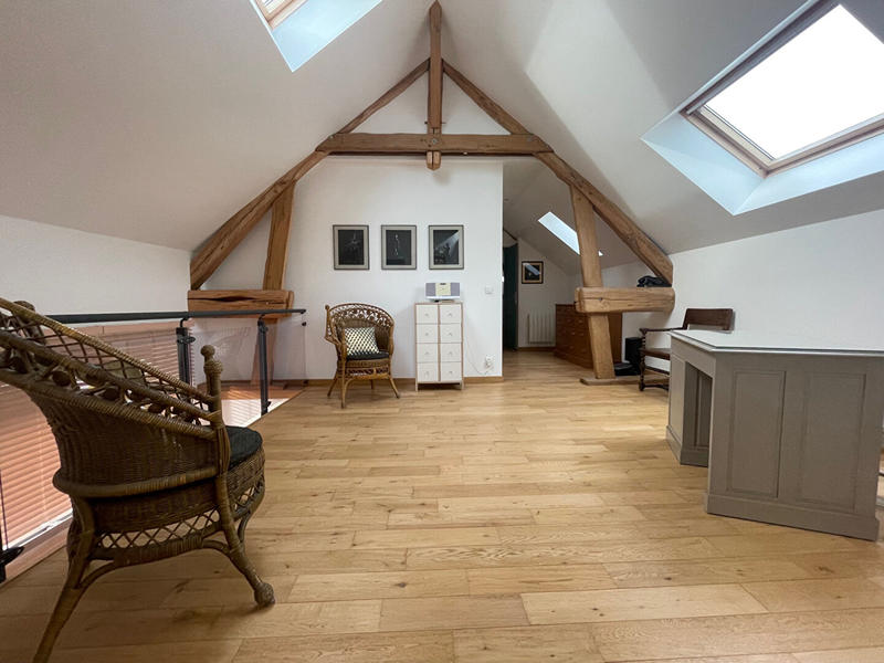 Maison - 200 m² - 7 pièces