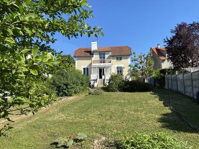 Maison - 147 m² - 7 pièces