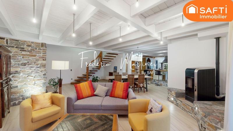 Maison - 213 m² - 5 pièces