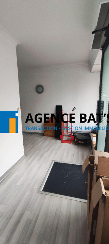 Bureau - 80 m² - 5 pièces