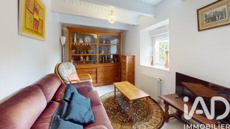 Maison - 180 m² - 11 pièces