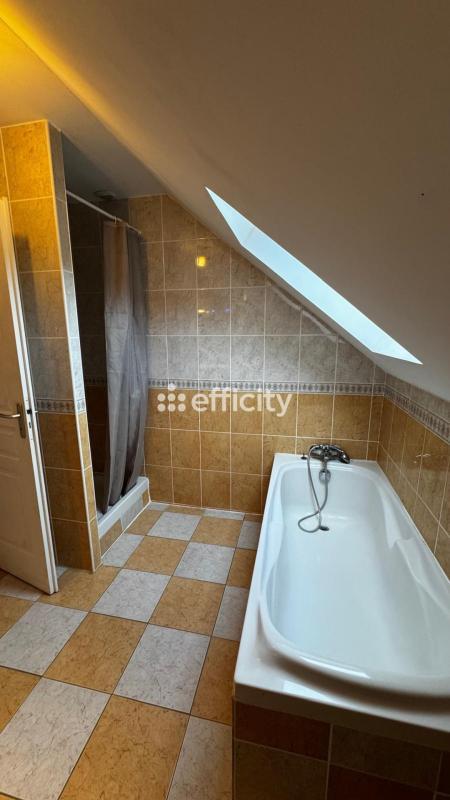 Pavillon - 105 m² - 5 pièces