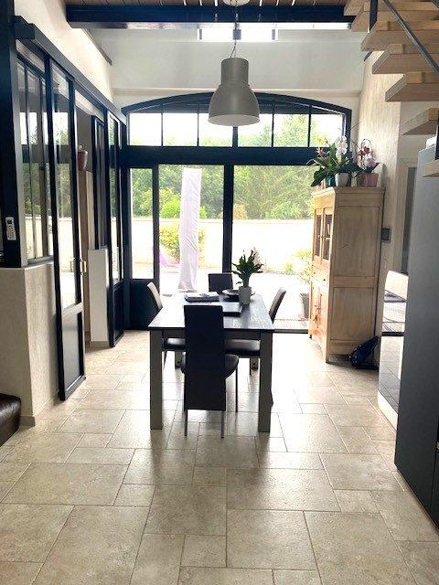 Maison ancienne - 373 m² - 20 pièces