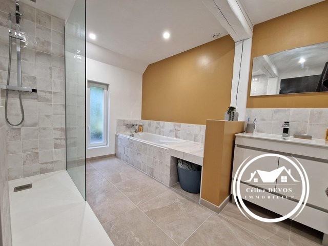 Maison - 105 m² - 4 pièces