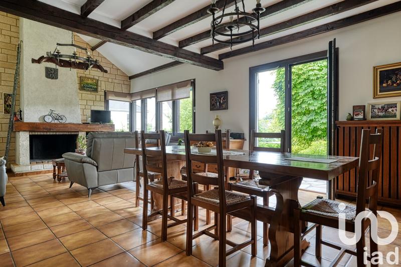 Maison - 93 m² - 5 pièces