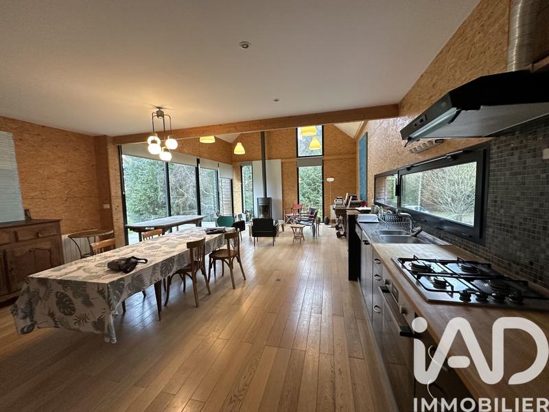 Maison de maîtres - 203 m² - 11 pièces