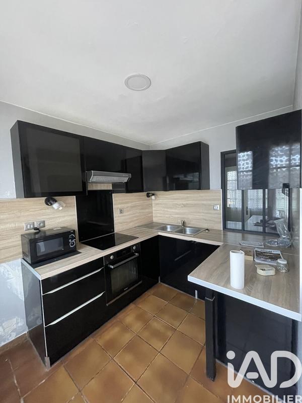 Maison - 92 m² - 5 pièces